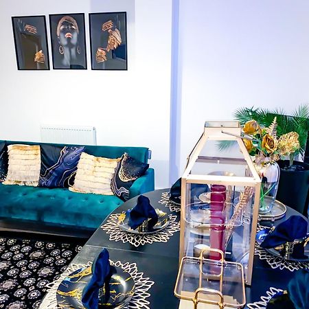 Royal Rooms At Coop Live Etihad, Sports City Manchester Eksteriør billede